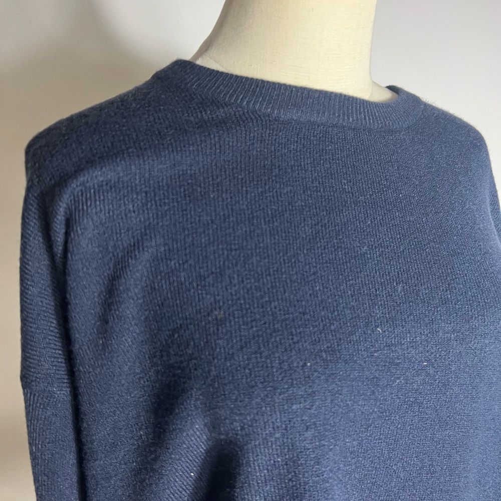 VINTAGE Scottish Cashmere Navy Crewneck Sweater Size XL - Picture 2 of 6